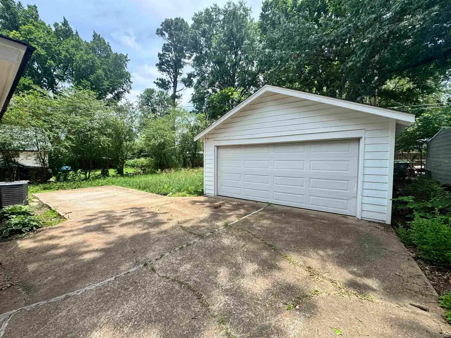 1220 S WHITE STATION RD, Memphis, TN 38117 - #3