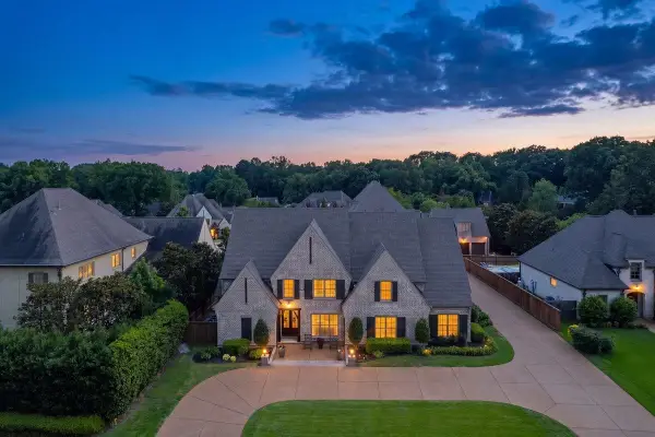 8441 POPLAR PIKE, Germantown, TN 38138