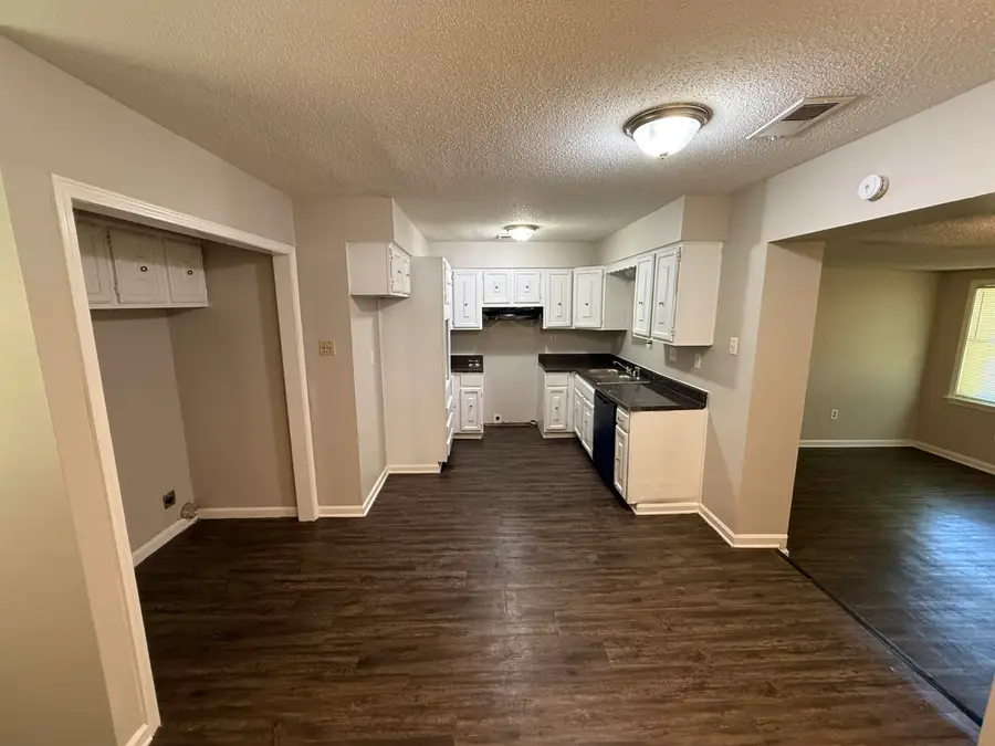 7057 HILLSHIRE DR, Memphis, TN 38133 - #2