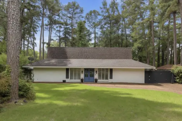 6735 POPLAR PIKE, Memphis, TN 38119