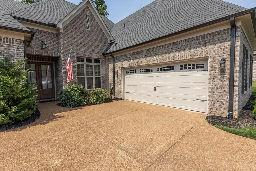 190 LAUREL GLEN DR, Oakland, TN 38060 - #2