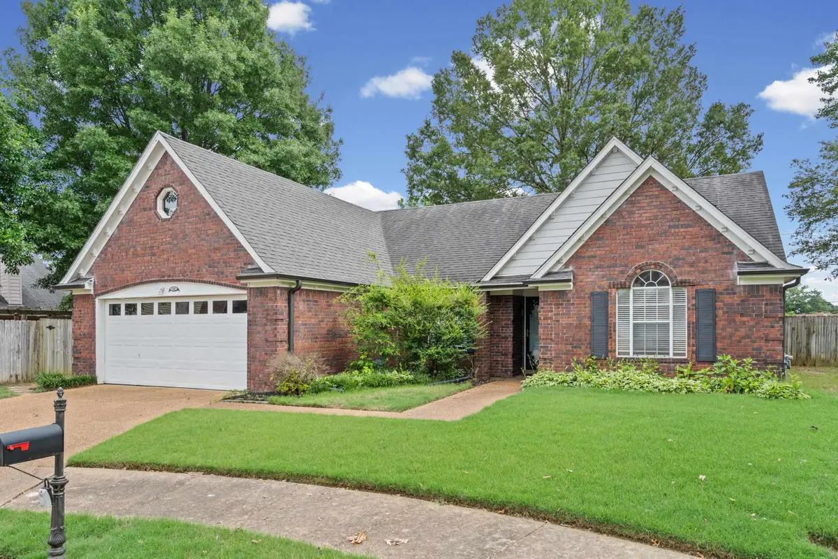 245 POPLAR BLUFF CV, Collierville, TN 38017 - #1