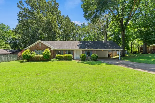 415 STERLING DR, Collierville, TN 38017