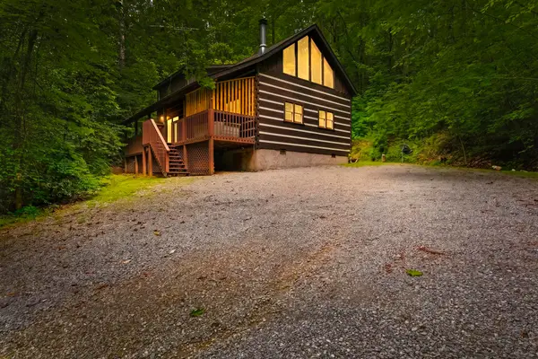 3651 BIRDS CREEK RD, Sevierville, TN 37876