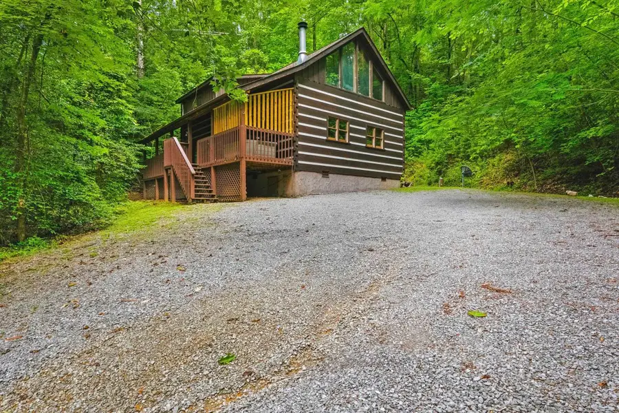 3651 BIRDS CREEK RD, Sevierville, TN 37876 - #2