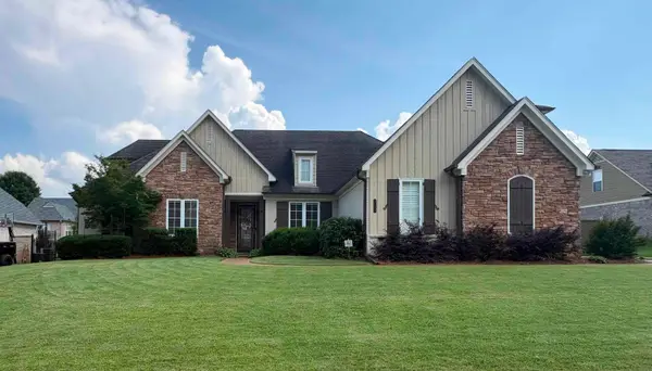 8793 CARRIAGE CREEK RD, Bartlett, TN 38002