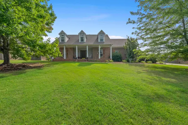 794 WILLIAMSBURG DR, Atoka, TN 38004
