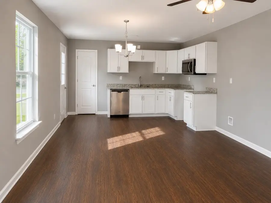 3668 VOLTAIRE DR, Memphis, TN 38128 - #2