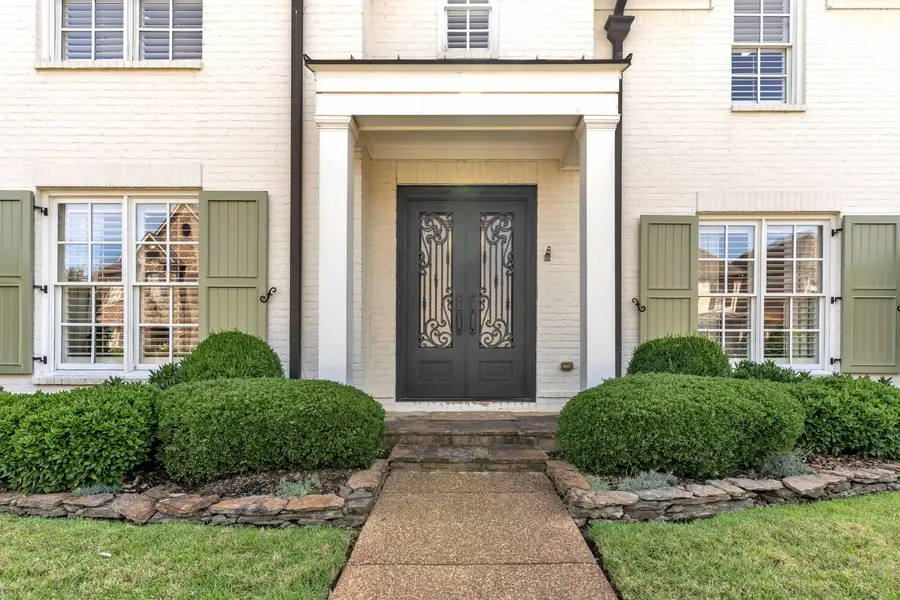 1850 ENCLAVE HOLLOW LN E, Germantown, TN 38139 - #2