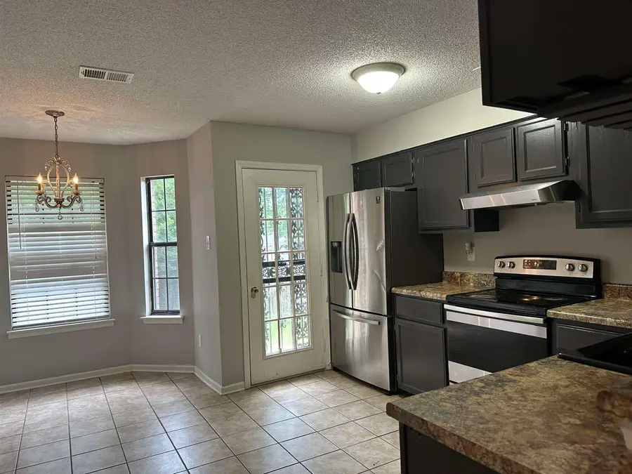 2806 MARYLAND CIR E, Memphis, TN 38133 - #3