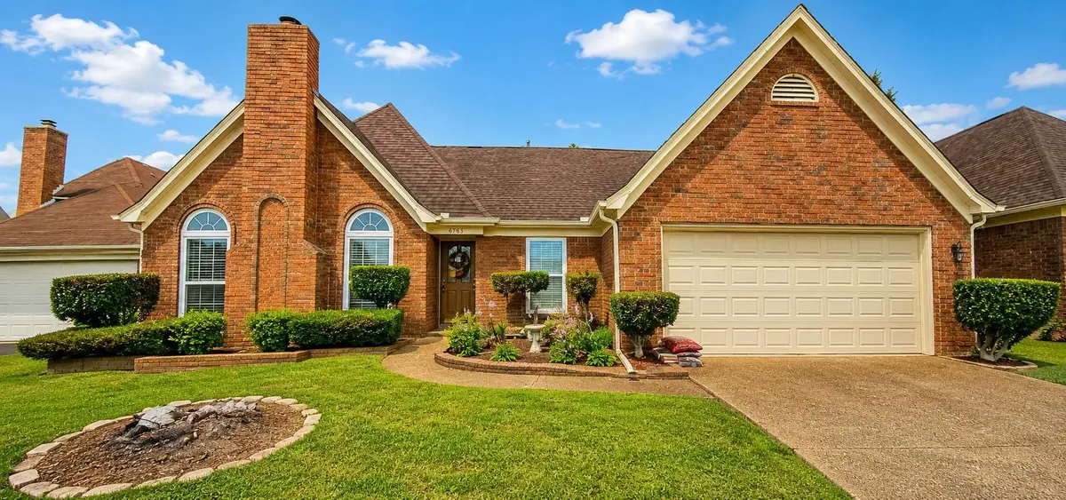 6785 CASTLEGATE CV, Memphis, TN 38141 - #1