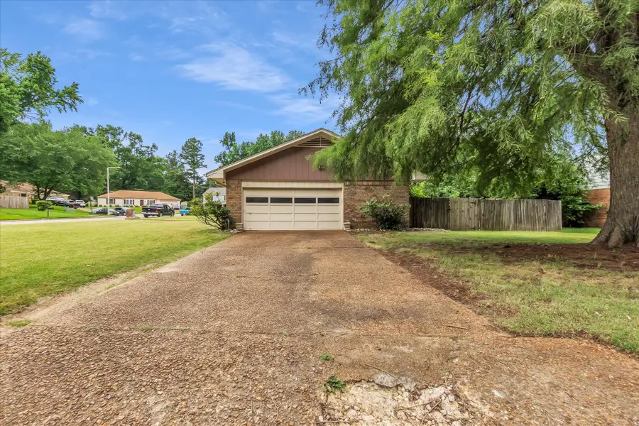 2801 E BATTLE CREEK CV, Memphis, TN 38134 - #3