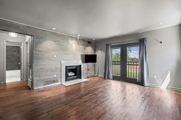 1843 EAGLE BRANCH CV #50, Germantown, TN 38138