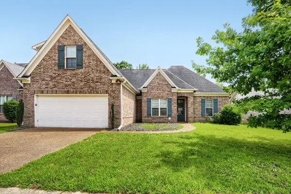 7905 COUNTRY LAKE DR, Bartlett, TN 38133