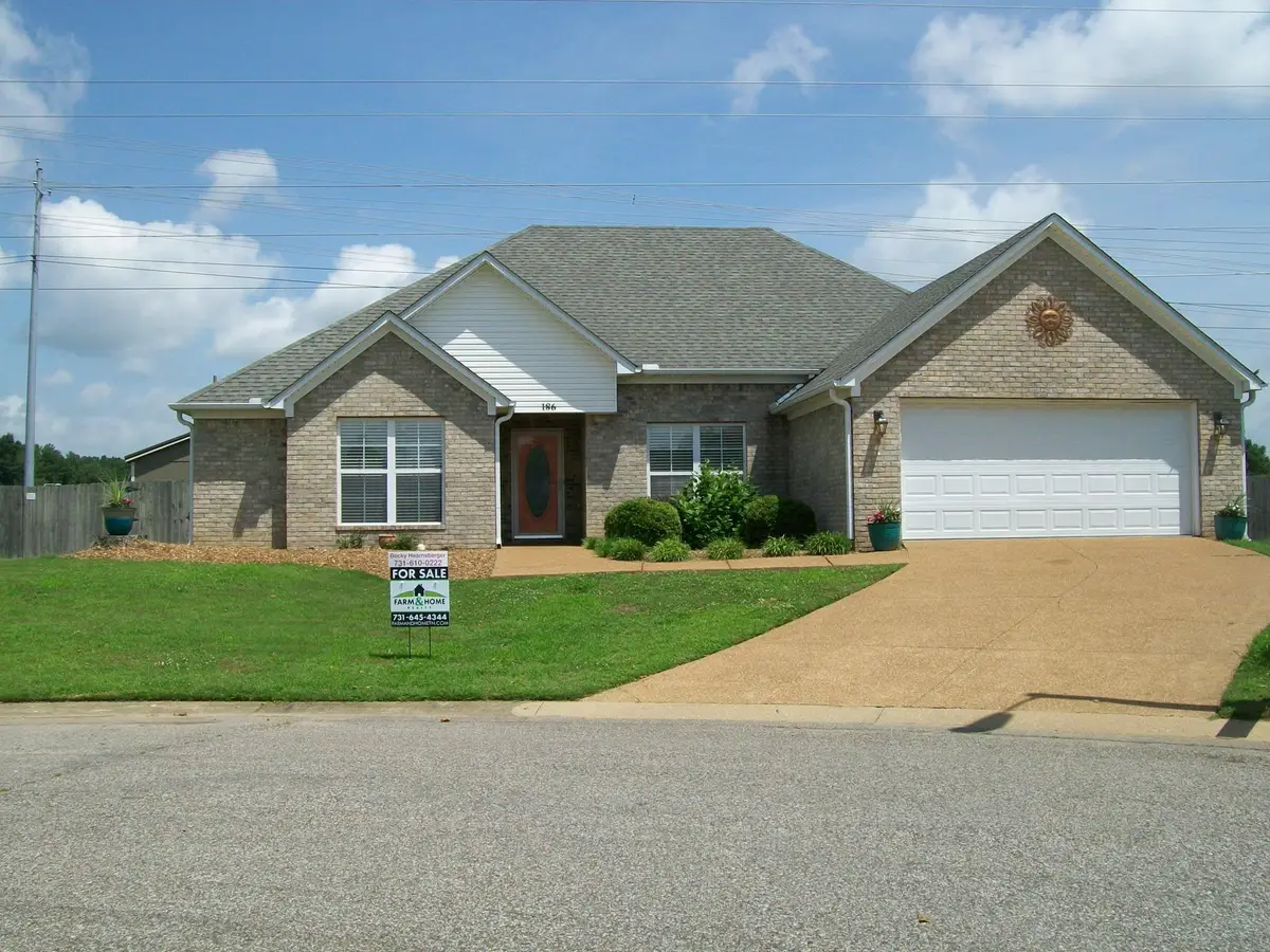 186 WALNUT TRACE DR, Jackson, TN 38305 - #1