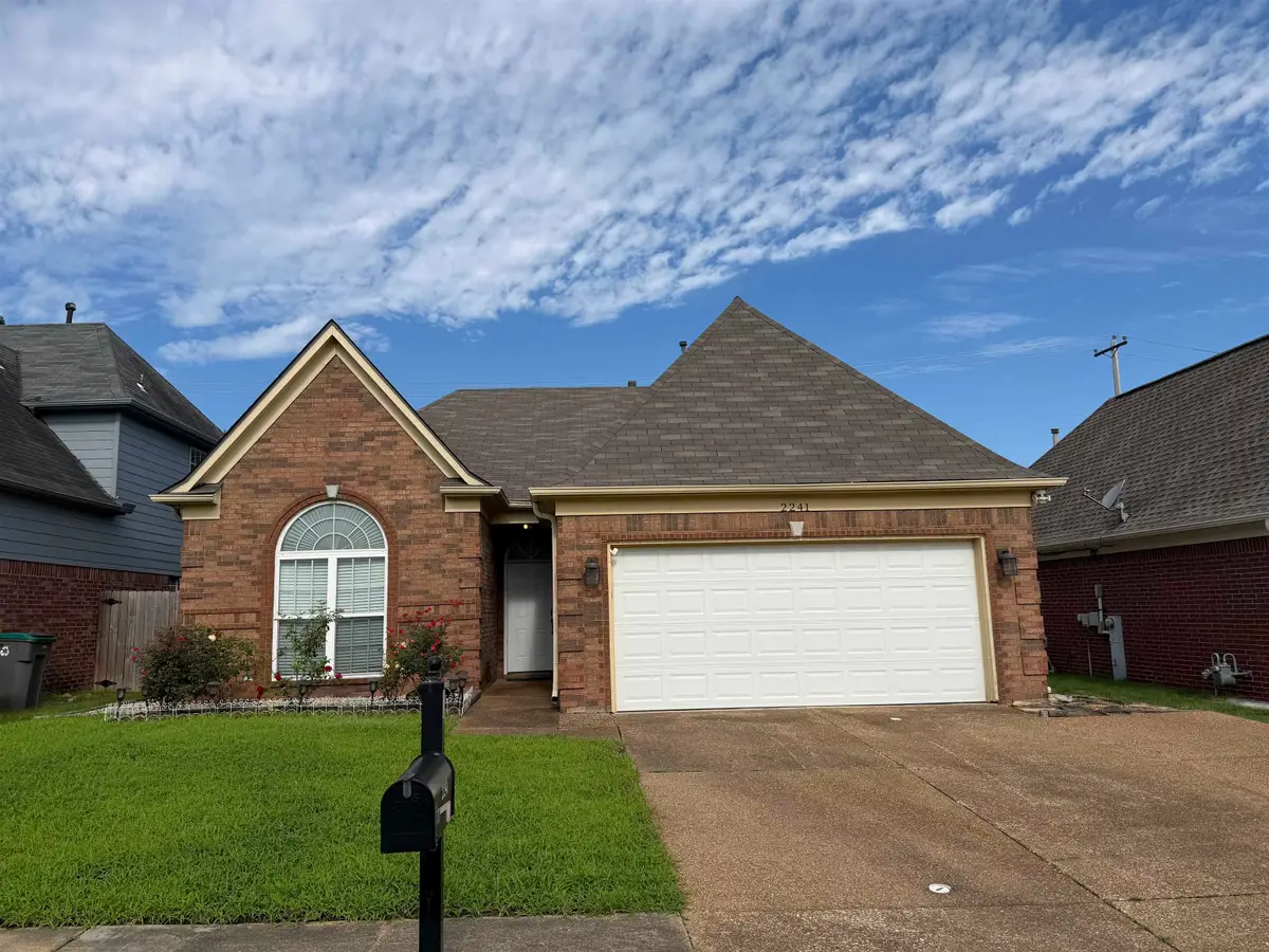 2241 PURPLE LEAF LANE LN E, Cordova, TN 38016 - #1