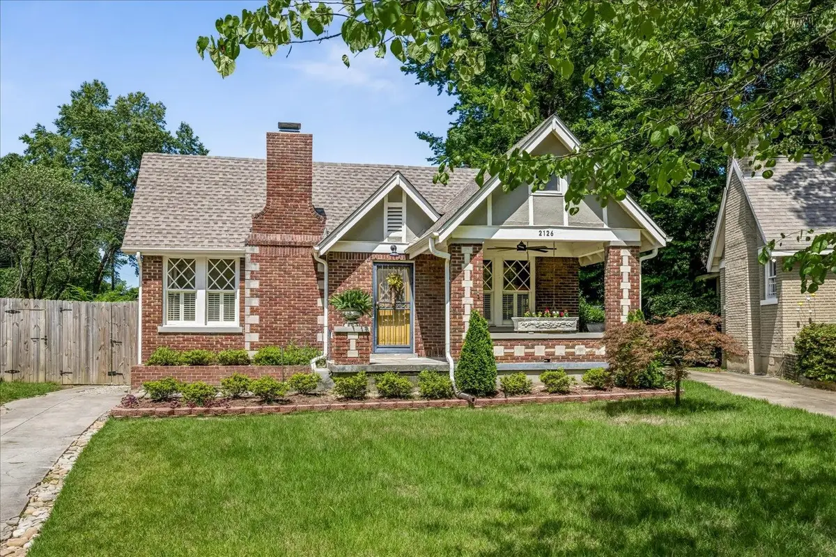 2126 UNIVERSITY CIR, Memphis, TN 38112 - #1