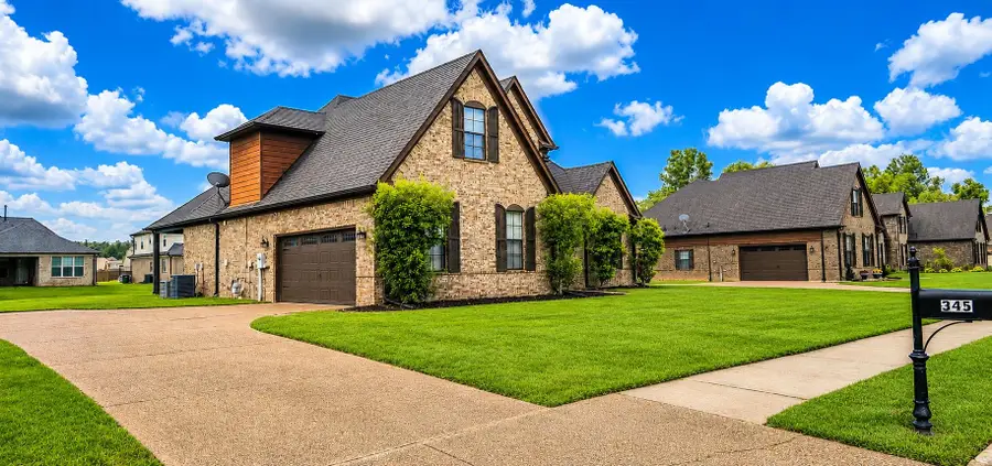 345 RIVERDALE DR, Oakland, TN 38060 - #3