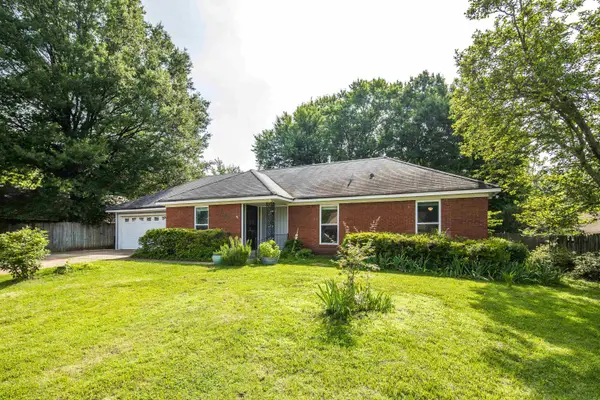 3102 NEWMARKET DR, Bartlett, TN 38134