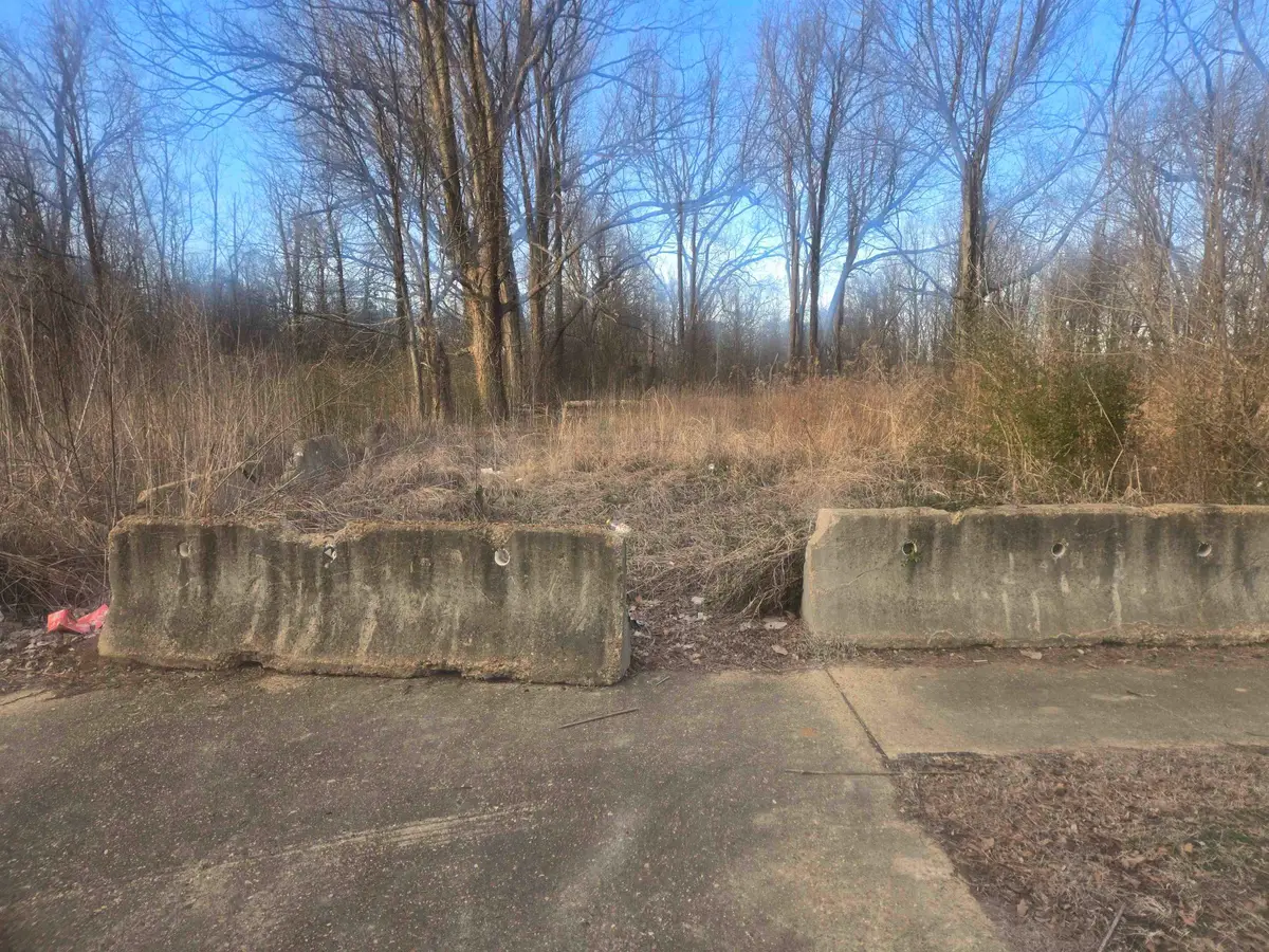 1036 FIELDS RD, Memphis, TN 38109 - #1