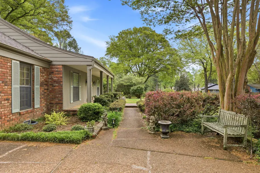 6668 MONMOUTH DR, Memphis, TN 38120 - #2