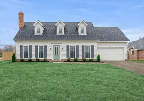 853 CAIRN CREEK DR, Memphis, TN 38018
