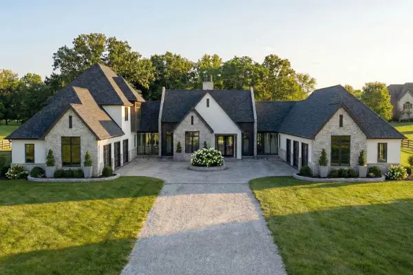 8930 FREEMAN OAKS CV, Memphis, TN 38018