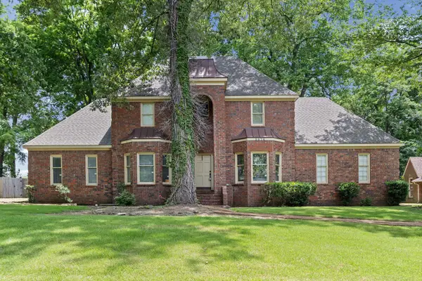 3076 DEE ANN DR, Memphis, TN 38119