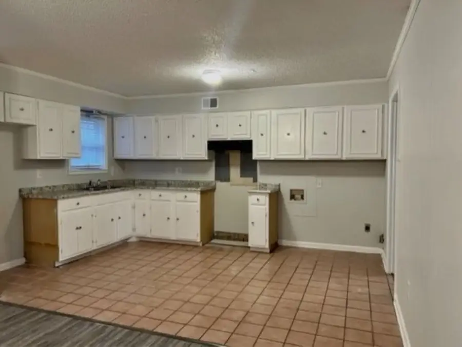 1992 CARBONDALE DR, Memphis, TN 38114 - #2