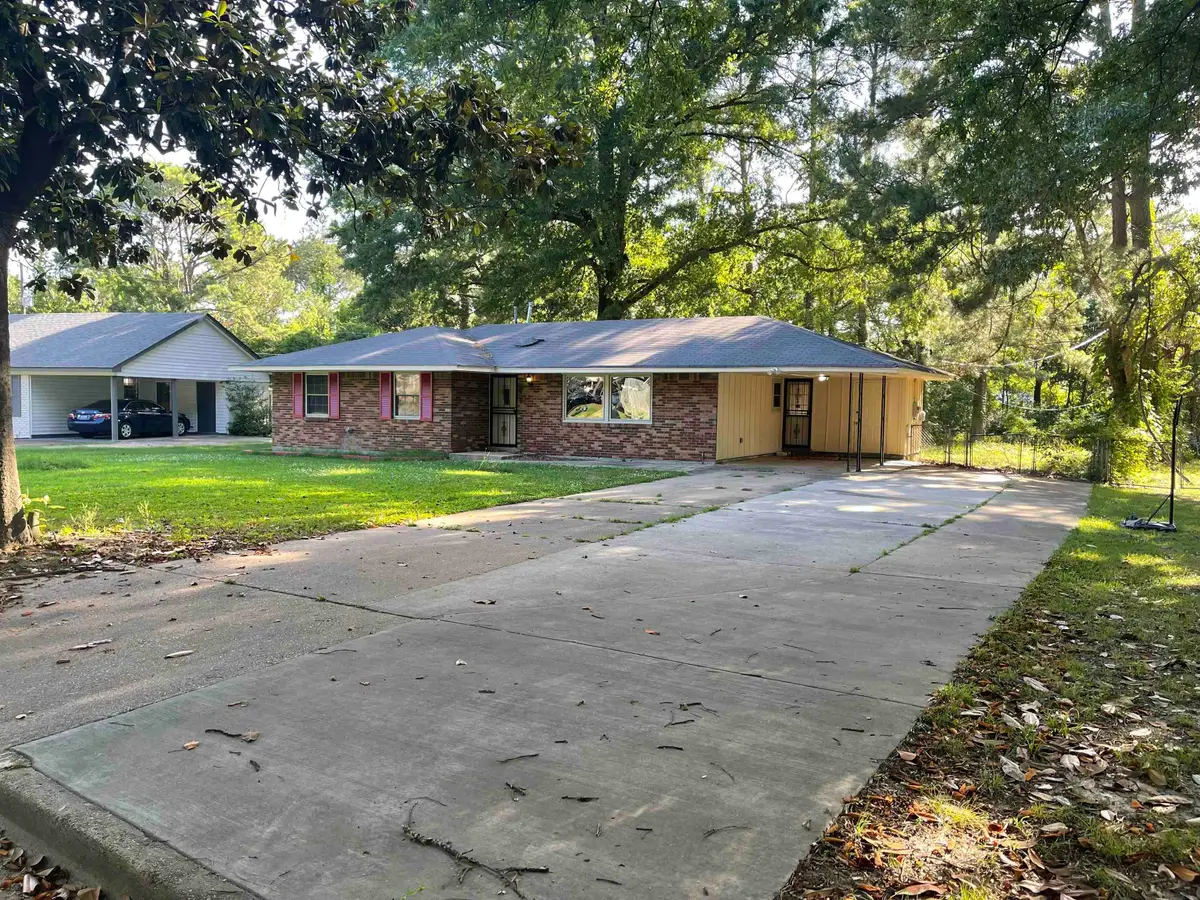 3643 W BIG BEND DR, Memphis, TN 38116 - #1