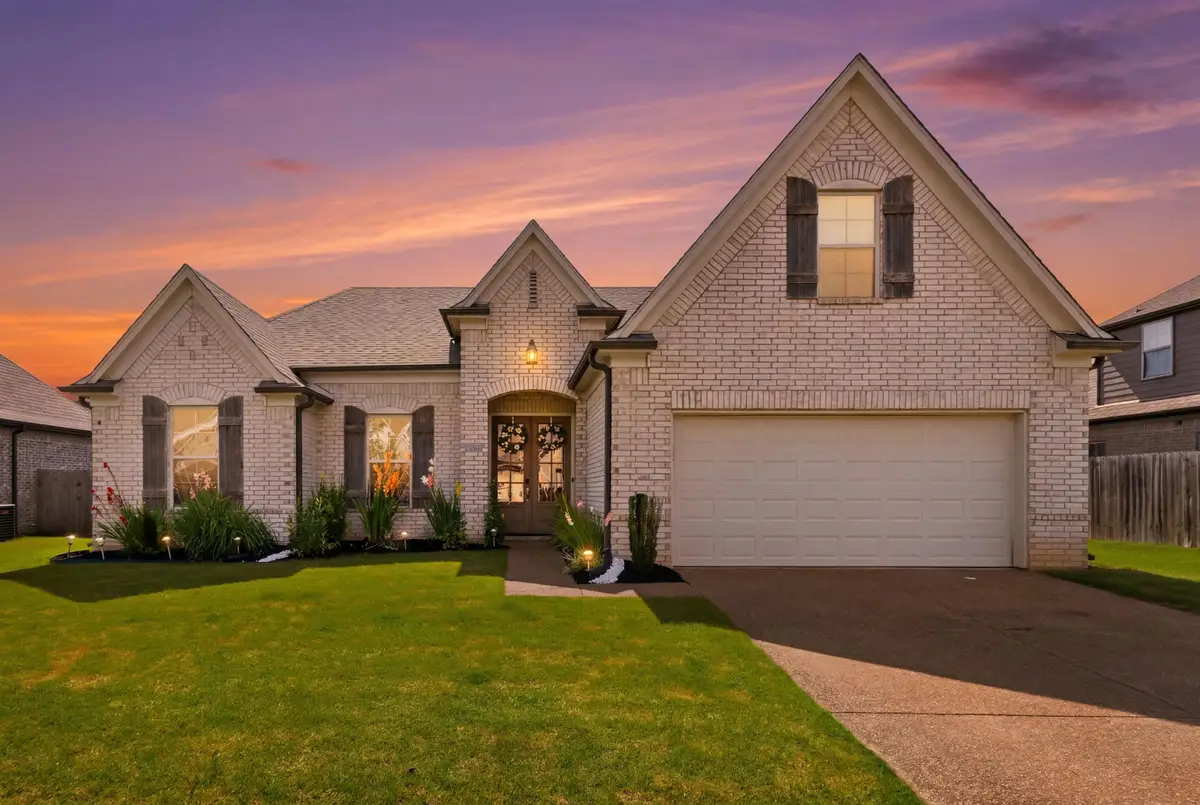 380 RIDGEFIELD DR, Oakland, TN 38060 - #1