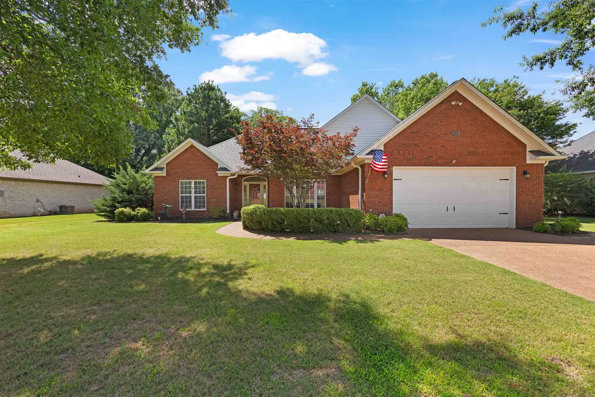 98 WENTWORTH DR, Jackson, TN 38305-1544 - #1