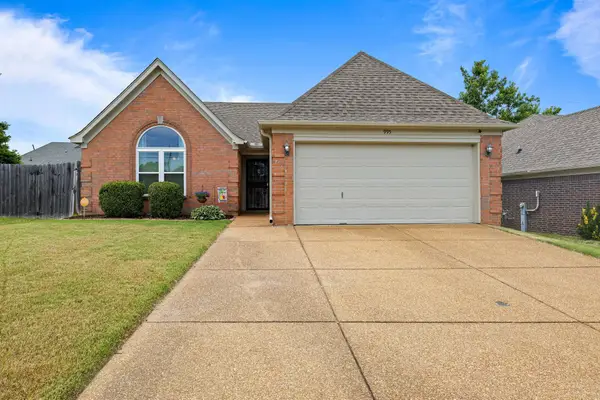 995 JESSICA LAUREN DR, Cordova, TN 38018