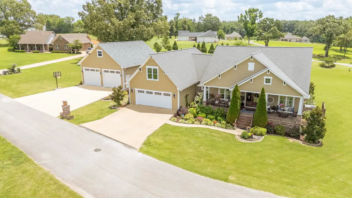 95 GRAND OAKS CV, Savannah, TN 38372-5096 - #1