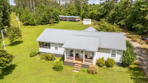 1640 LICK CREEK RD, Michie, TN 38357