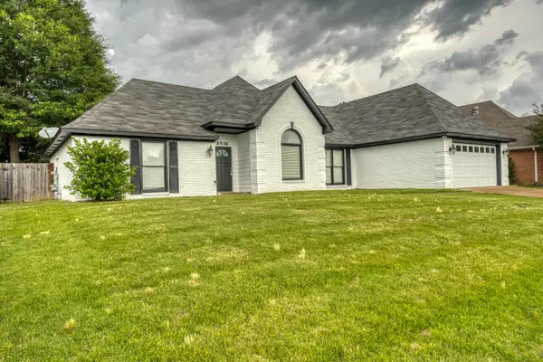 8936 ROWLEY CV, Memphis, TN 38016
