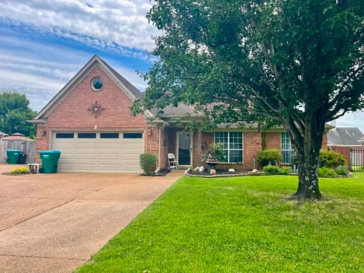 50 VILLAGE DR, Oakland, TN 38060 - #1