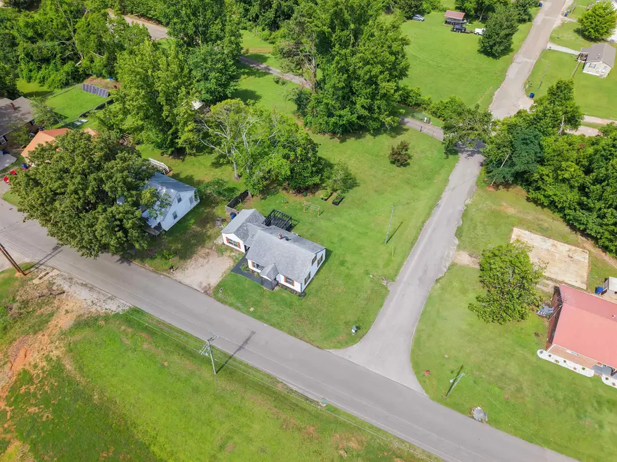 201 WALNUT ST, Adamsville, TN 38310 - #3