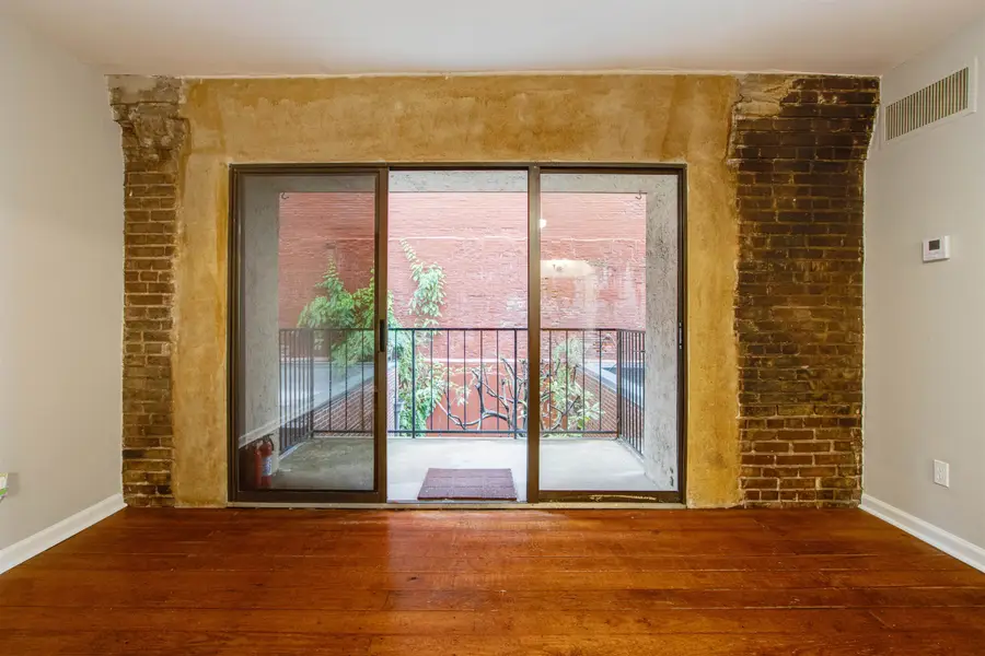 107 S FRONT ST #25, Memphis, TN 38103 - #2