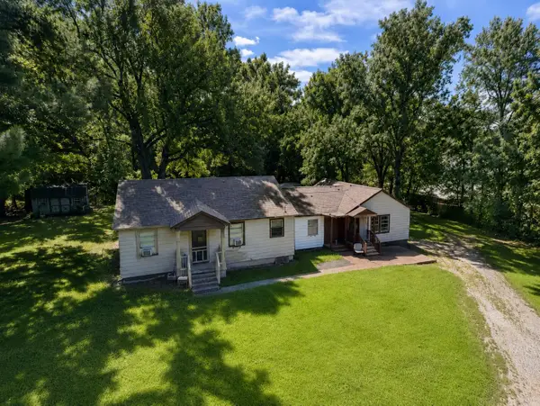 6954 N US 51 HWY, Millington, TN 38053