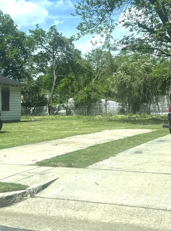 2420 HUBBARD AVE, Memphis, TN 38108