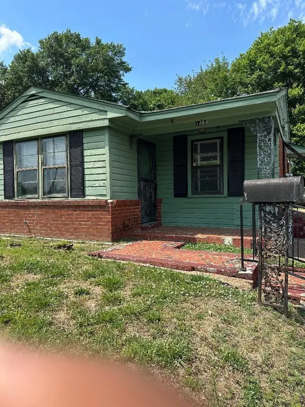 1484 E DEMPSTER RD, Memphis, TN 38106