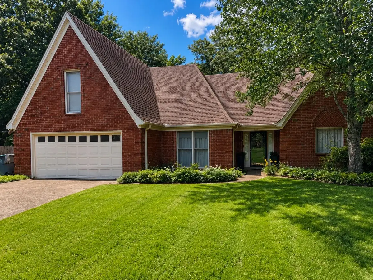 8762 W BREDBURY CV, Cordova, TN 38016 - #1
