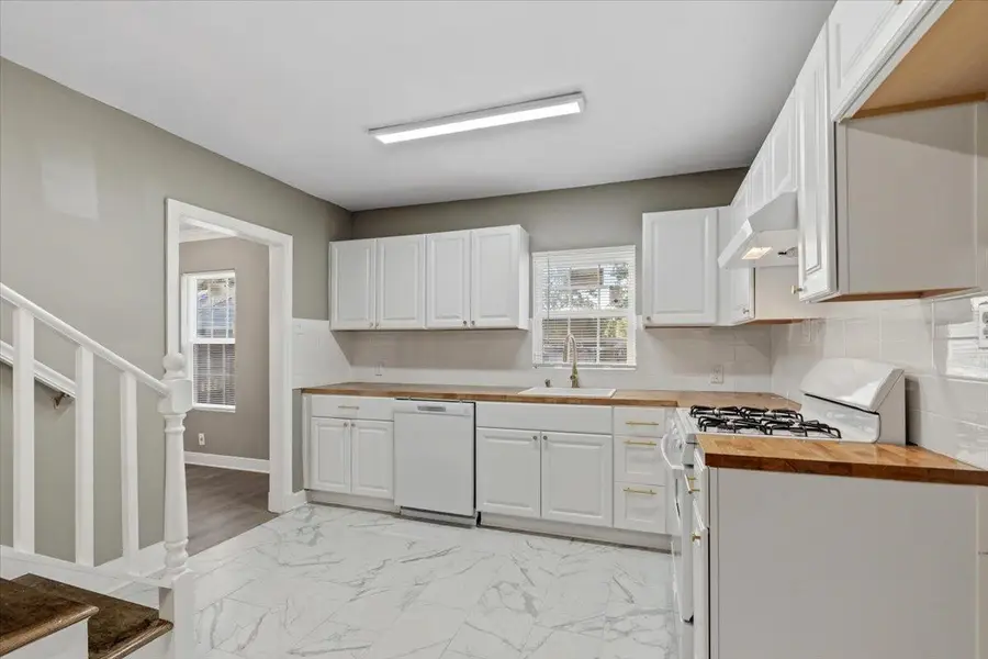1160 ISABELLE ST, Memphis, TN 38122 - #3