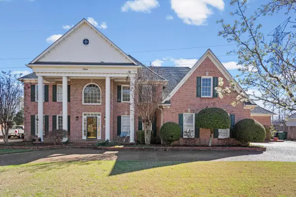 1944 SHEPARDS BUSH LN, Germantown, TN 38139