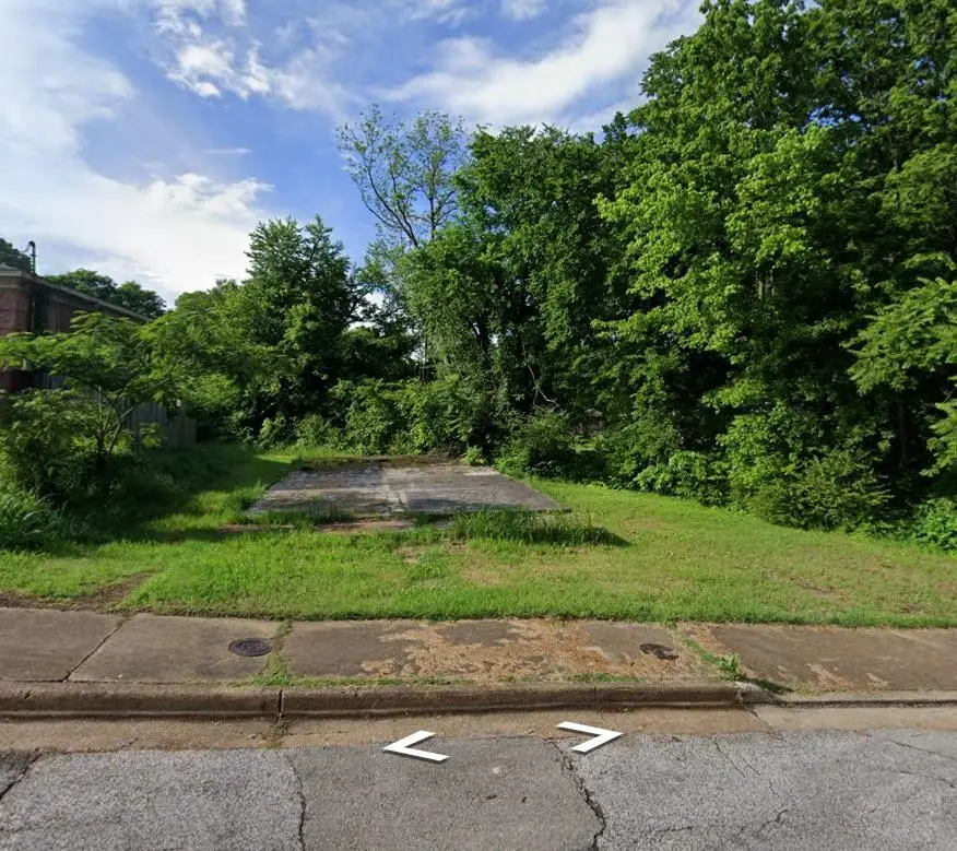 142 W DAVANT AVE, Memphis, TN 38109 - #1