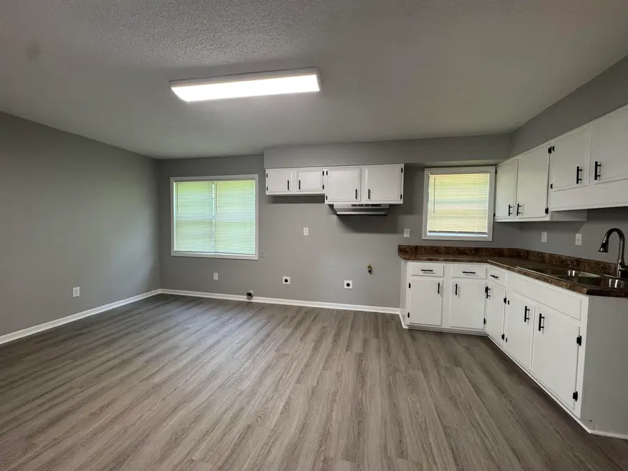 4391 SHADOWLINE CV, Memphis, TN 38109 - #3