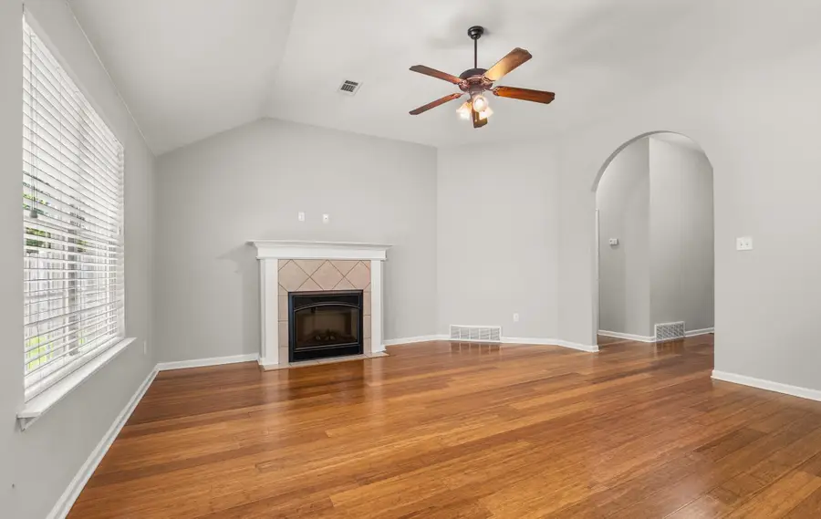 8839 CAMPALDINO AVE, Cordova, TN 38018 - #3