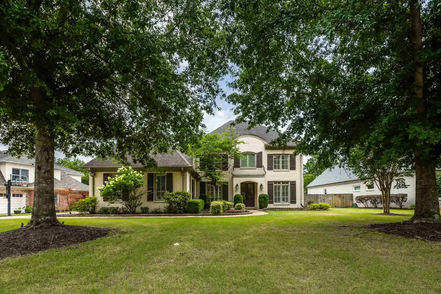 1633 DOGWOOD CREEK DR, Germantown, TN 38139 - #2