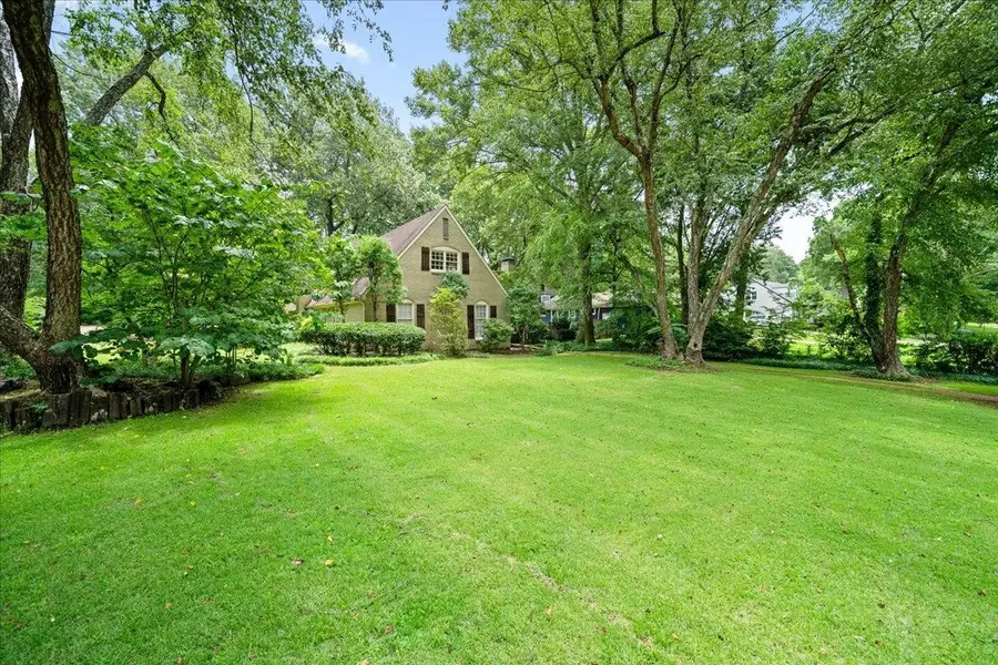 1380 POPLAR ESTATES PKY, Germantown, TN 38138 - #2
